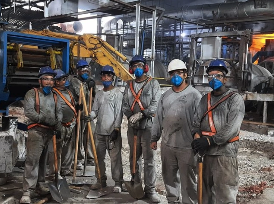 Equipe Embran em obra